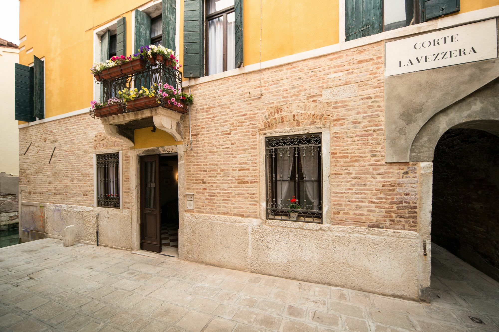 Hotel Ca' Lavezzera Venedig Exterior foto